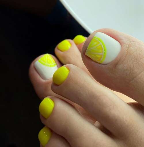 Pedicure design 2021: new spring-summer items, photos, trends