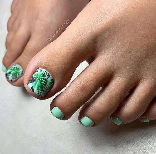 Pedicure design 2021: new spring-summer items, photos, trends