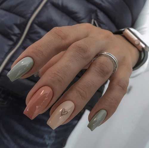 Photo of gray manicure