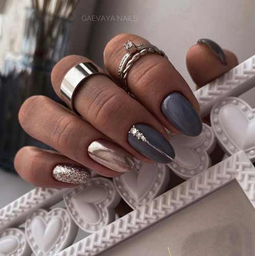 Gray + rubbing manicure