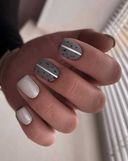 Gray manicure photo