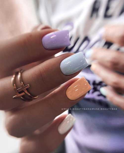 Multi-colored manicure with gray