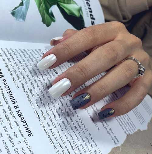 Gray with silver sequins manicure