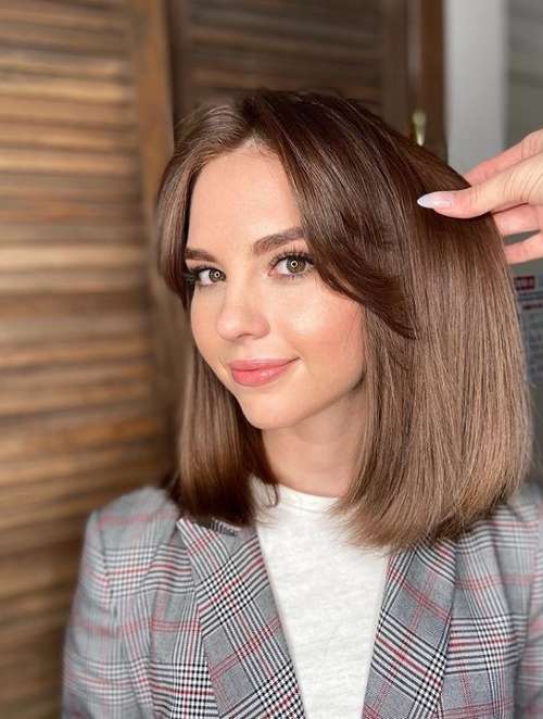 Les meilleures coupes de cheveux pour cheveux raides 2021 : photos, tendances