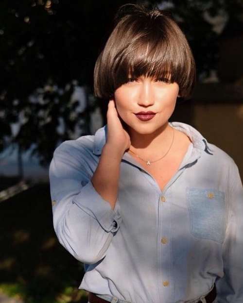 Actual bangs 2021: photos, trends, fashion trends