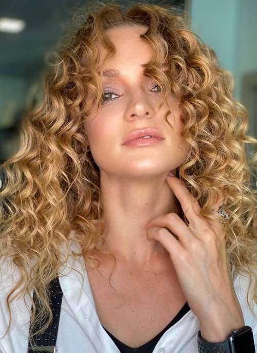 Long curly bangs