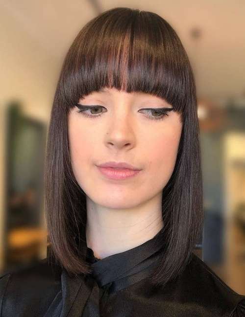 Actual bangs 2021: photos, trends, fashion trends