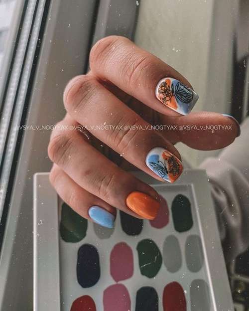 Two-tone manicure: photo, combination of two colors in nail design