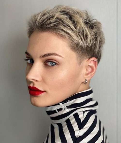 Short haircuts for women without bangs 2021: photos, fashion news