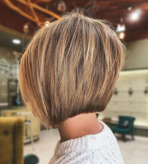 Short haircuts for women without bangs 2021: photos, fashion news