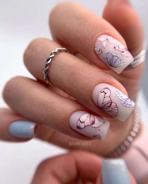 Butterflies on short nails