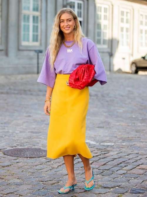 Midi skirt 2021: what to wear, fashion models in the photo