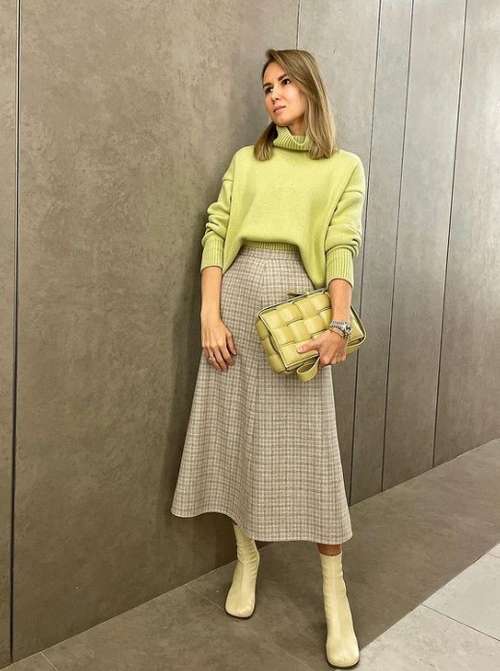 Midi skirt 2021: what to wear, fashion models in the photo