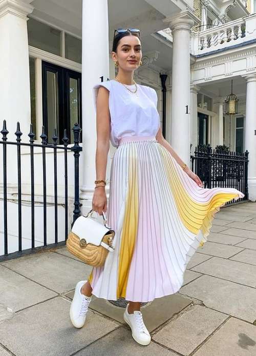 Midi skirt 2021: what to wear, fashion models in the photo