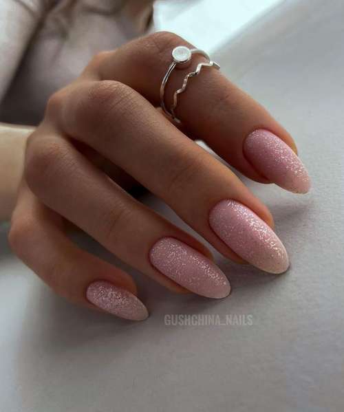 Delicate manicure for short nails 2021: photos, new designs