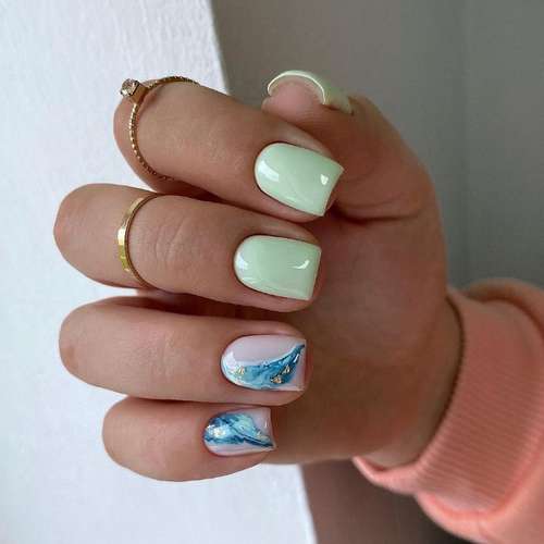 Delicate light green manicure