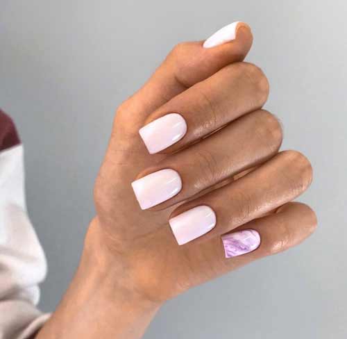 Lilac textured manicure