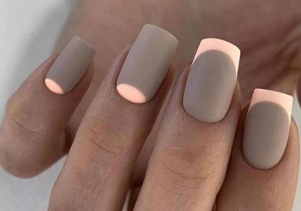 Français de couleur pour les ongles courts de nouvelles idées