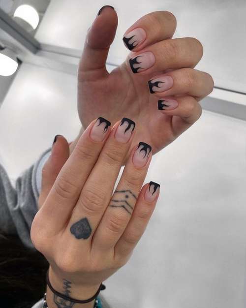 Black jacket for short nails