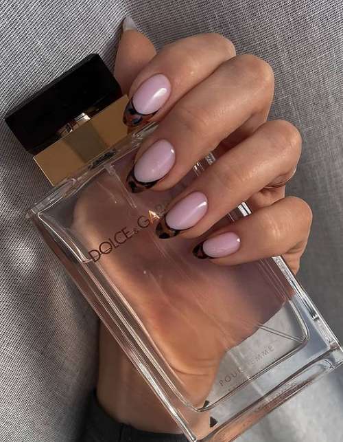 Veste colorée pour ongles courts: design photo 2021, tendances