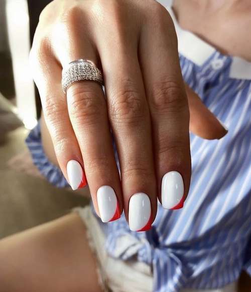 Colored jacket for short nails: photo design 2021, trends