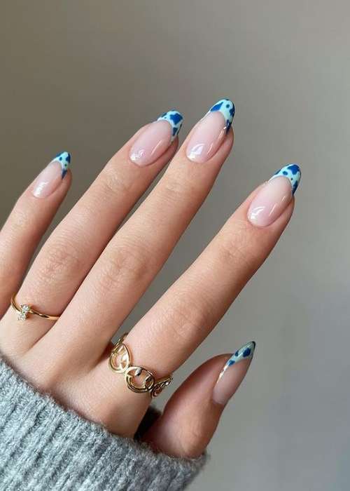 Trendy summer jacket 2021: photo, fashionable nail design