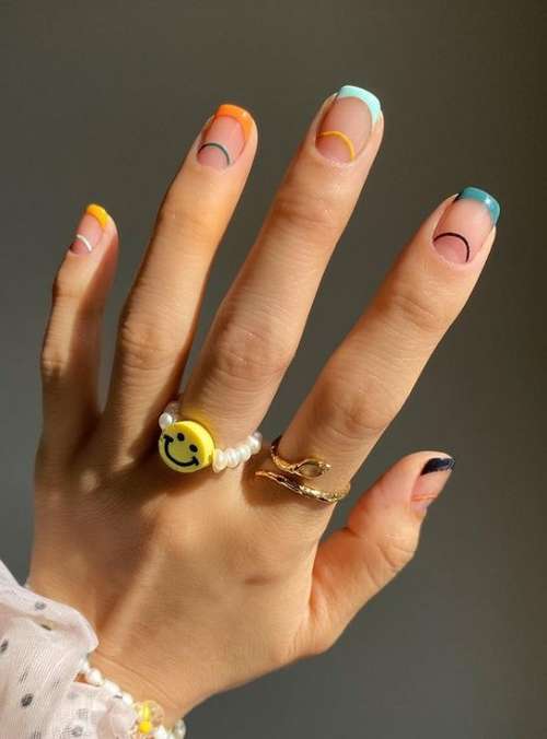 Trendy summer jacket 2021: photo, fashionable nail design