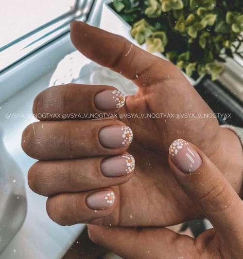 Trendy summer jacket 2021: photo, fashionable nail design