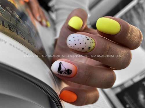 Bright manicure quail egg