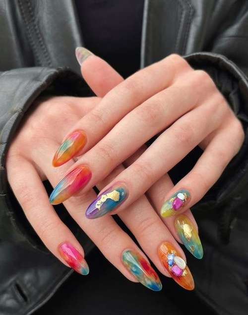 Manicure with divorces 2021: nail design, photo news