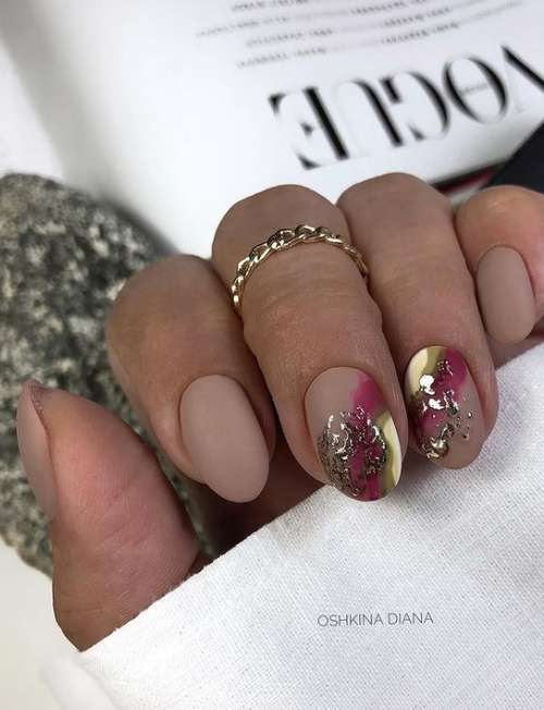 Manicure with divorces 2021: nail design, photo news