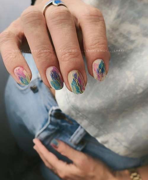 Manicure with divorces 2021: nail design, photo news