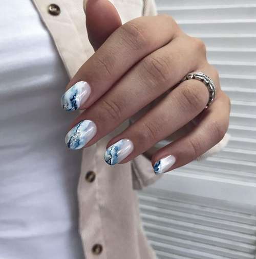 Manicure with divorces 2021: nail design, photo news