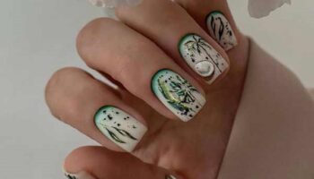 Short manicure with drawings