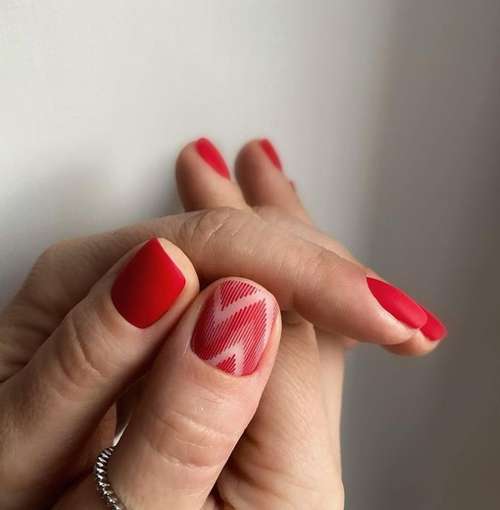 Dessiner sur un ongle