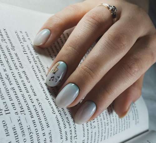 Milky gradient on nails: trendy manicure 2021, photo