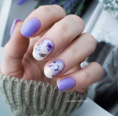 Dégradé lilas-laiteux sur les ongles