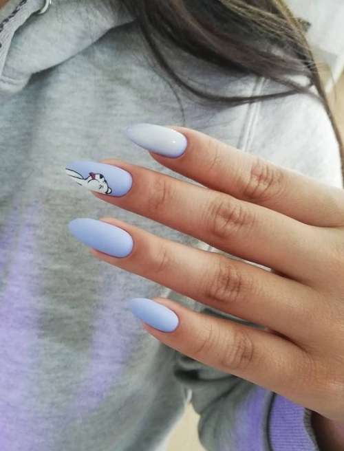 Milky gradient on nails: trendy manicure 2021, photo