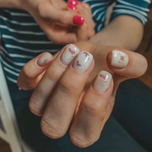 Milk manicure for short nails 2021: photo, fashion design