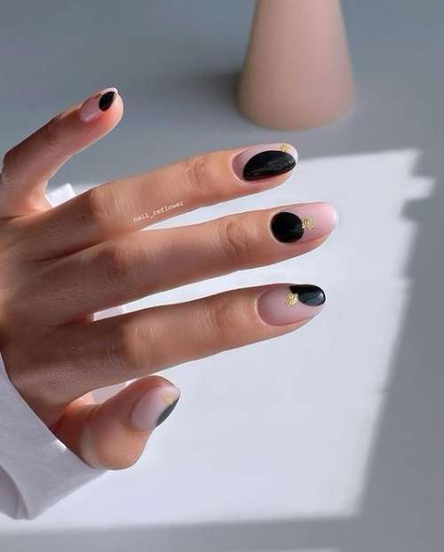 Translucent manicure with a design 2021-2022: photo novelties