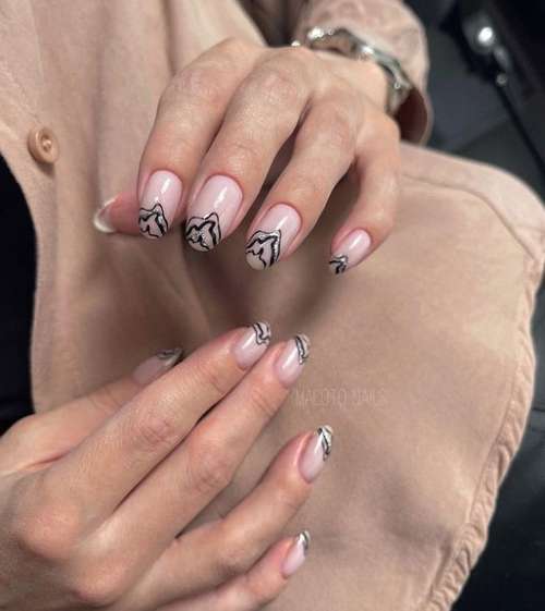 Beige manicure 2021-2022: new nail designs