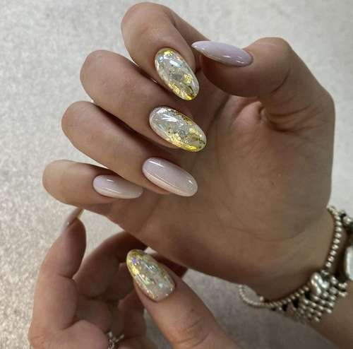 Beige manicure 2021-2022: new nail designs