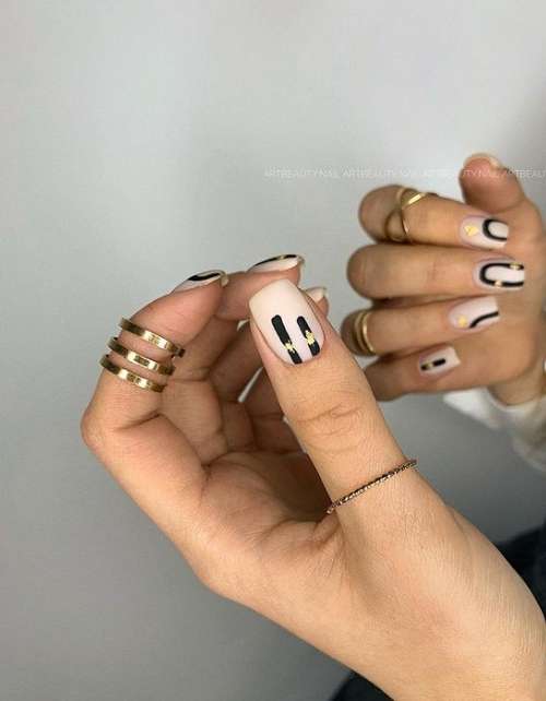 Beige manicure 2021-2022: new nail designs