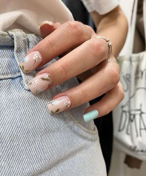 Beige manicure 2021-2022: new nail designs