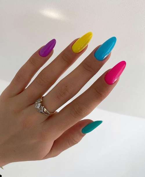 Turquoise multicolored manicure