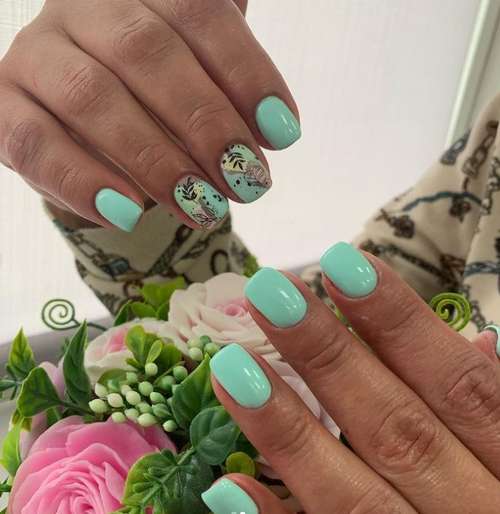 Turquoise manicure 2021-2022: a photo of new ideas, an overview of trends