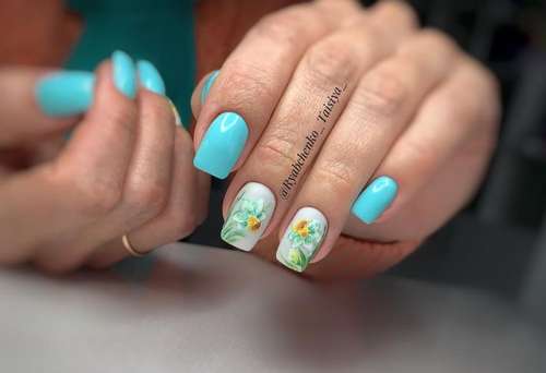 Turquoise manicure 2021-2022: a photo of new ideas, an overview of trends