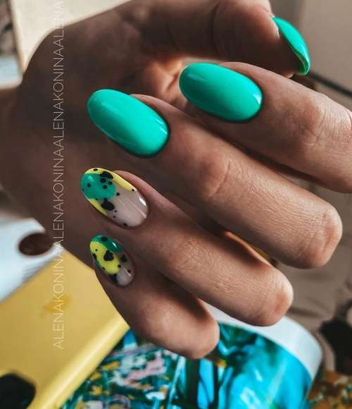 Turquoise manicure 2021-2022: a photo of new ideas, an overview of trends