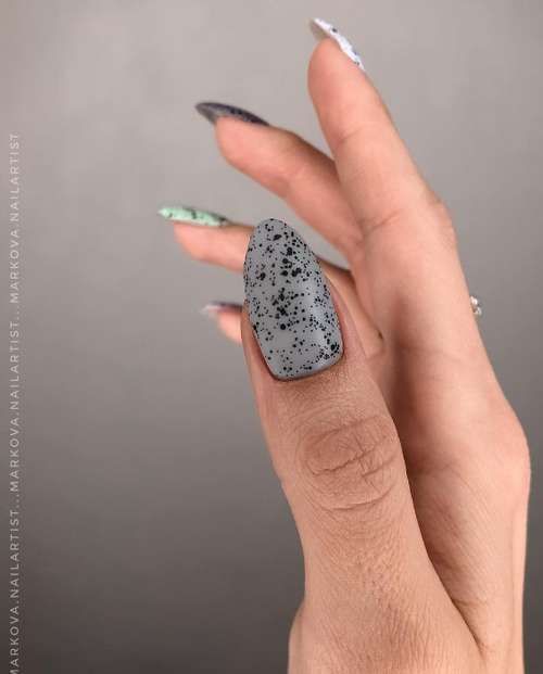 Quail egg manicure 2021: photos of the newest ideas