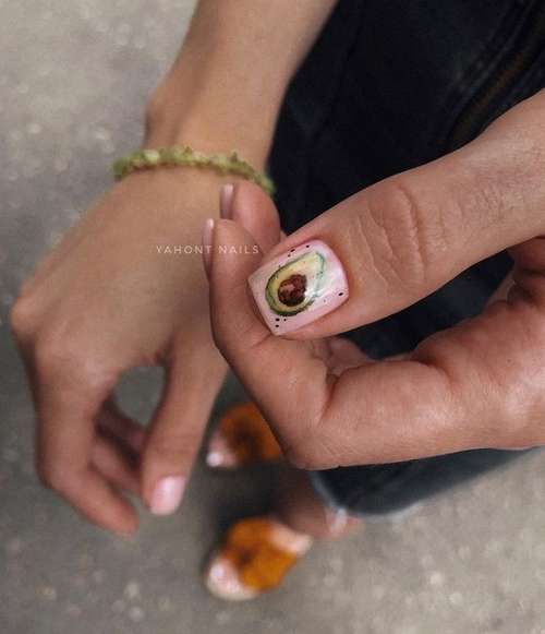 Quail egg manicure 2021: photos of the newest ideas